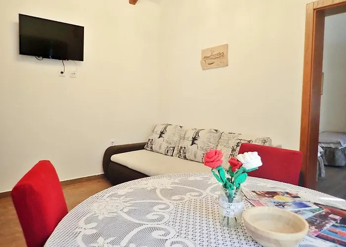 Hébergement de vacances Cvita Starigrad Paklenica
